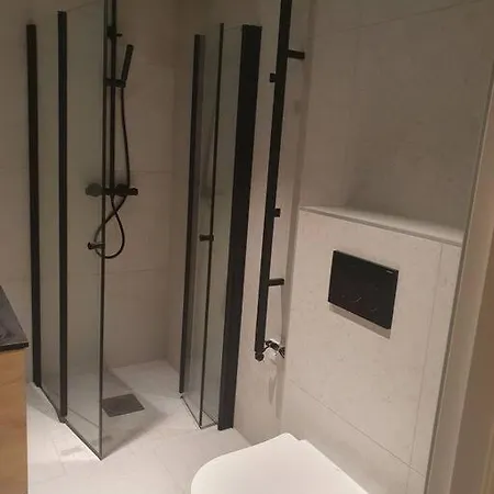 Apartment Landlig, Men Sentralt. *